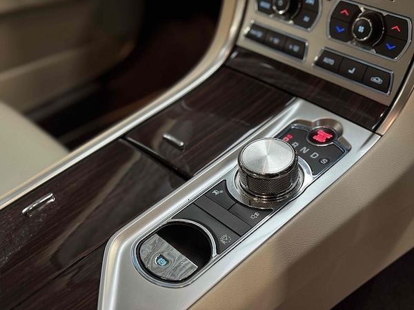 Used Jaguar XF 2015 for sale - 76341110: Photo 12