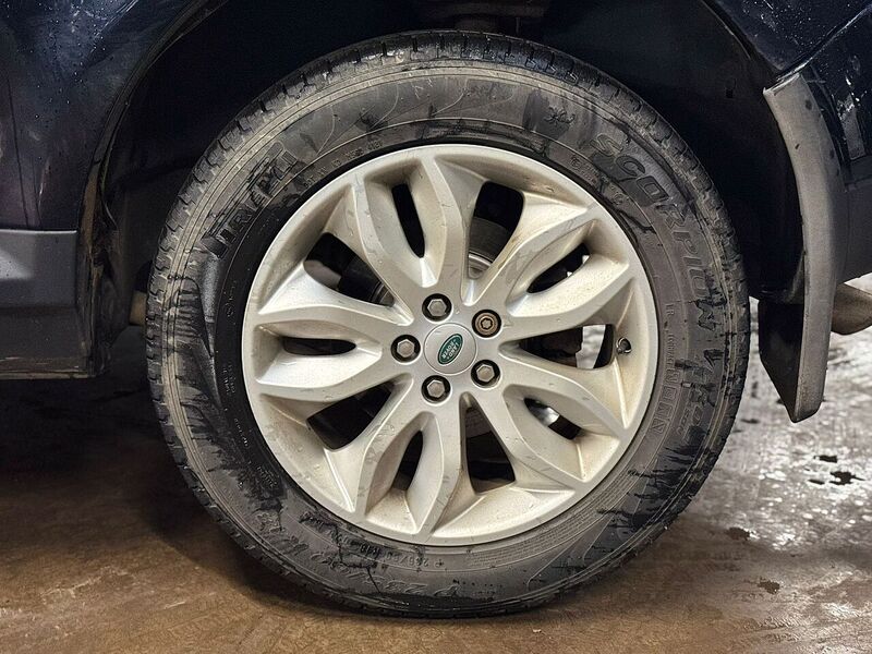 Used Land Rover Freelander 2 2011 for sale - 77140235: Photo 28