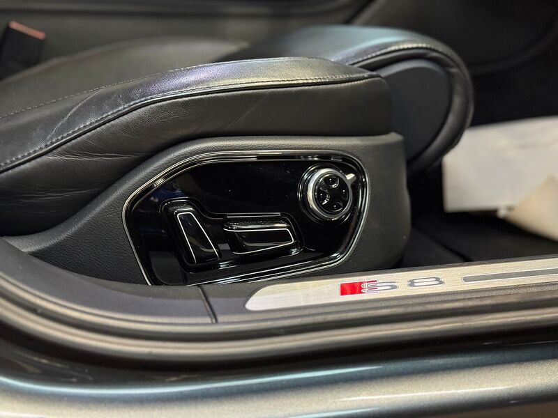 Used Audi S8 2012 for sale - 76879332: Photo 13