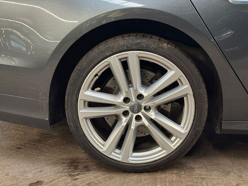 Used Audi S8 2012 for sale - 76879332: Photo 28