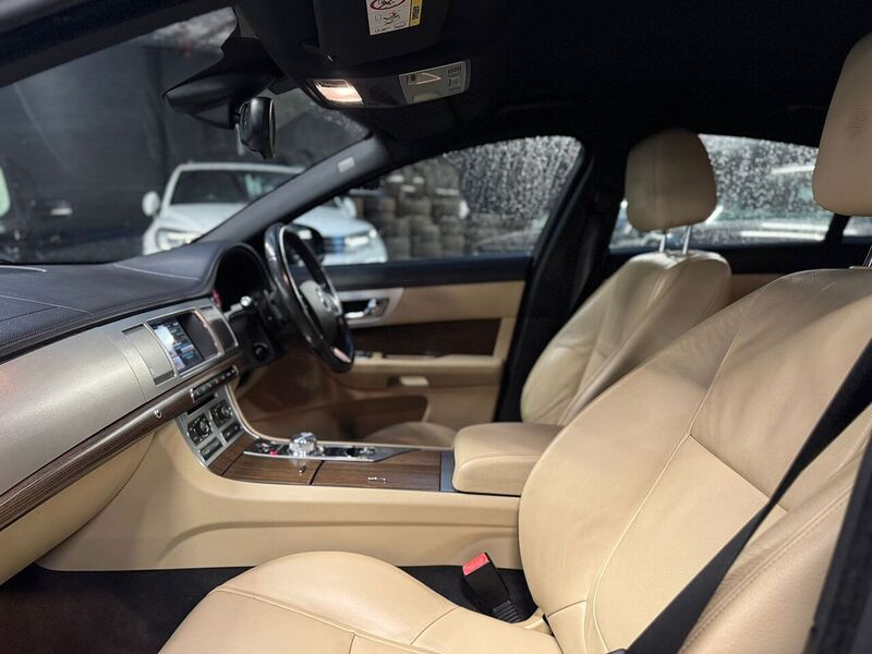 Used Jaguar XF 2014 for sale - 77140237: Photo 19