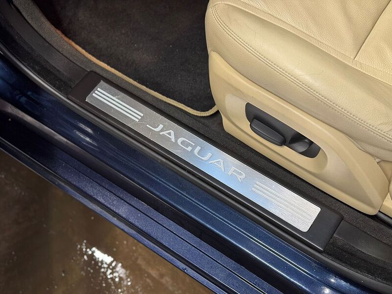 Used Jaguar XF 2014 for sale - 77140237: Photo 21