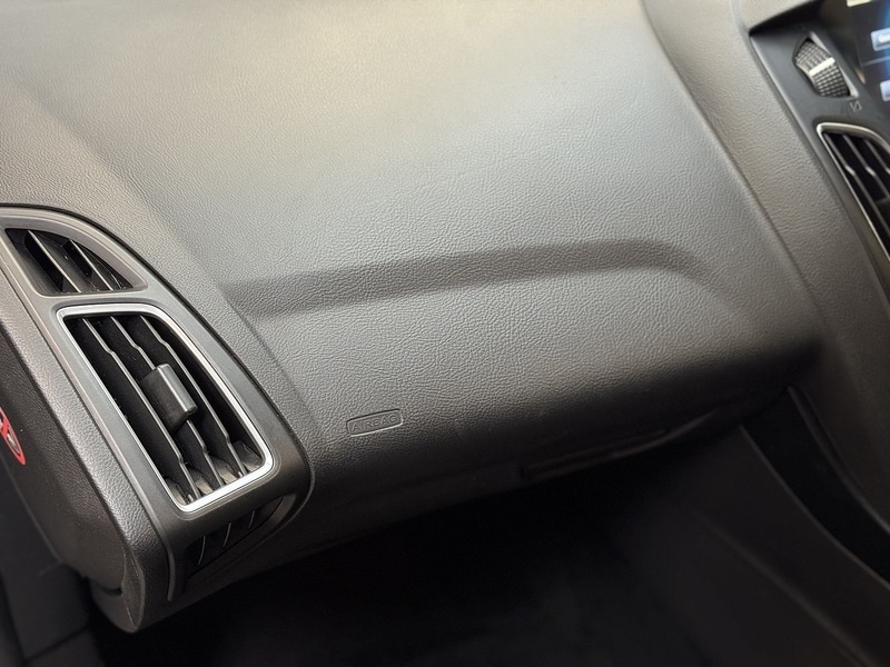 Used Ford Focus 2015 for sale - 77227886: Photo 16