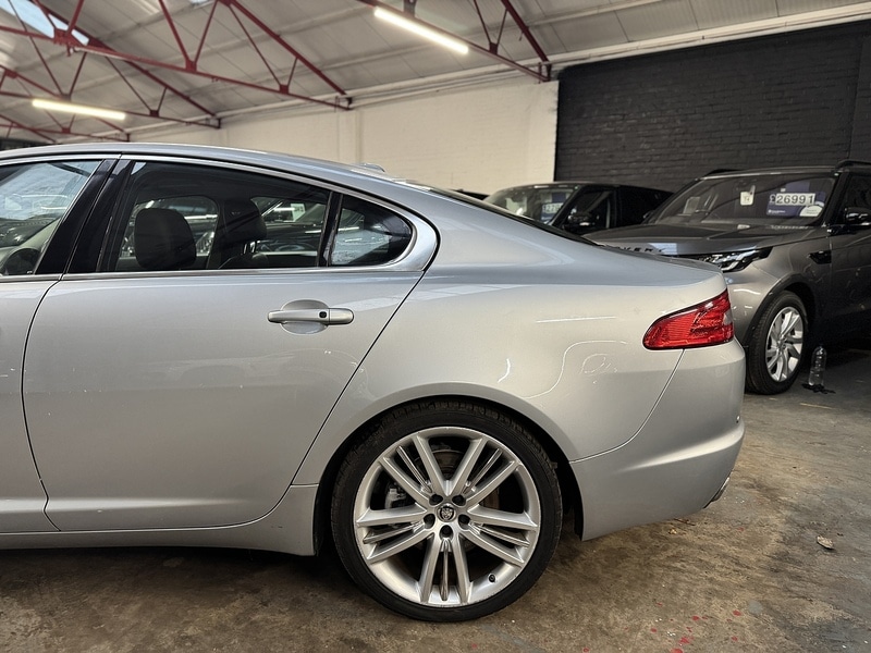 Used Jaguar XF 2010 for sale - 76022453: Photo 19