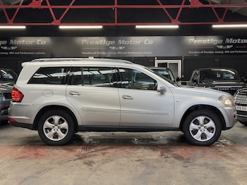 Used Mercedes-Benz GL Class 2009 for sale - 76077223: Photo