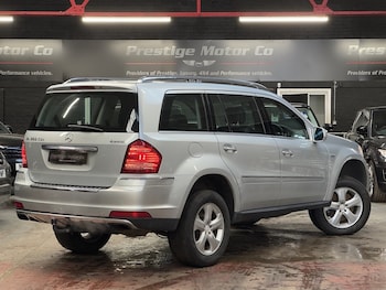 Used Mercedes-Benz GL Class 2009 for sale - 76077223: Photo