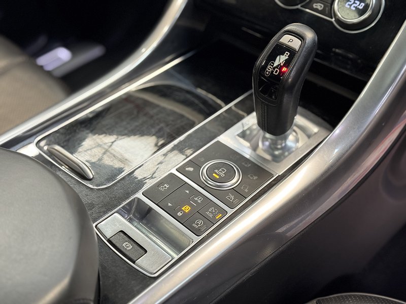 Used Land Rover Range Rover Sport 2015 for sale - 76292201: Photo 11