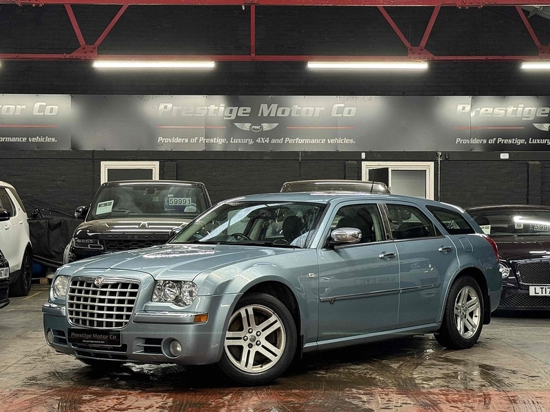 Used Chrysler 300C 2010 for sale - 76686803: Photo 1