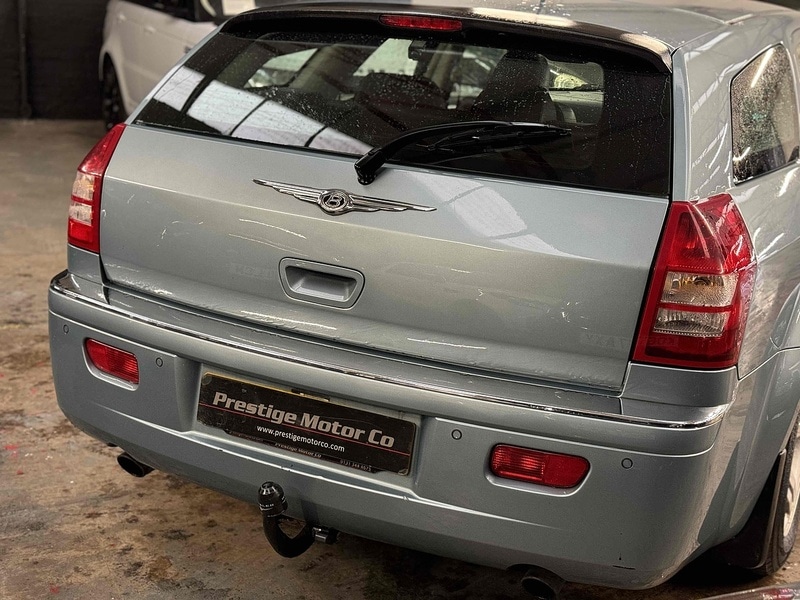 Used Chrysler 300C 2010 for sale - 76686803: Photo 15