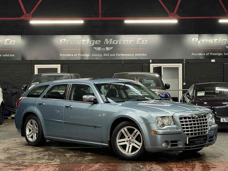 Used Chrysler 300C 2010 for sale - 76686803: Photo 2