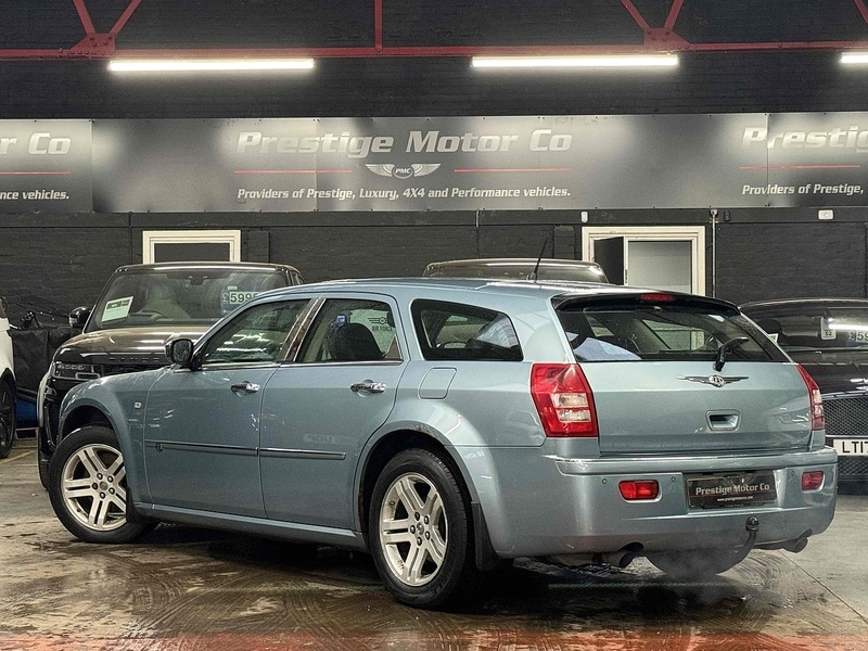 Used Chrysler 300C 2010 for sale - 76686803: Photo 4
