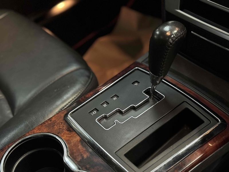 Used Chrysler 300C 2010 for sale - 76686803: Photo 9