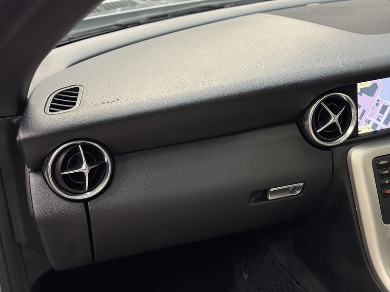 Used Mercedes-Benz SLK 2012 for sale - 76022444: Photo 17