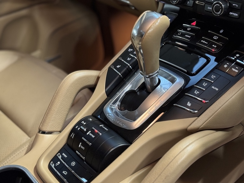 Used Porsche Cayenne 2013 for sale - 76119381: Photo 11