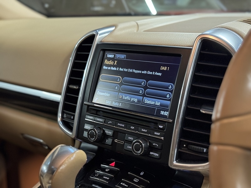 Used Porsche Cayenne 2013 for sale - 76119381: Photo 9