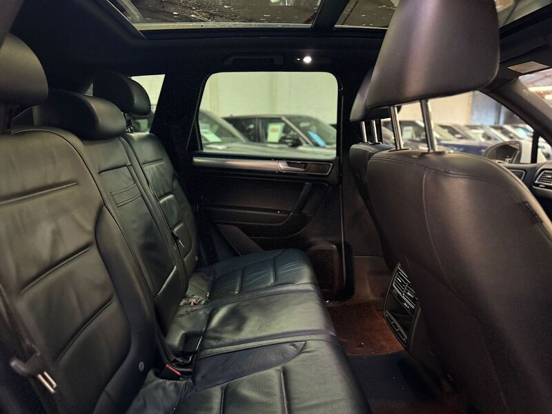 Used Volkswagen Touareg for sale - 77311366: Photo 13