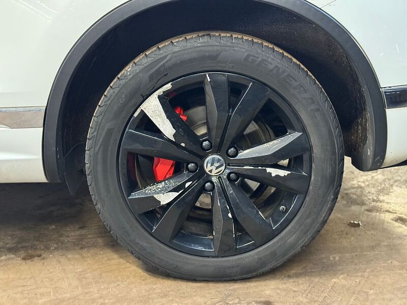 Used Volkswagen Touareg for sale - 77311366: Photo 24