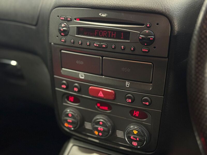 Used Alfa Romeo GT 2010 for sale - 77140234: Photo 9