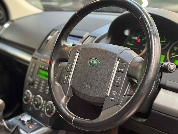 Used Land Rover Freelander 2 2011 for sale - 74662882: Photo 8