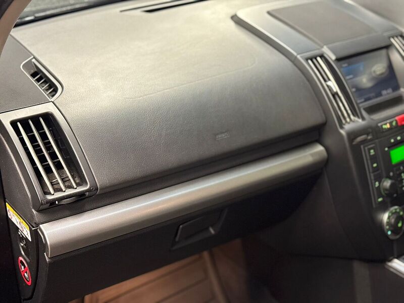 Used Land Rover Freelander 2011 for sale - 77932616: Photo 23
