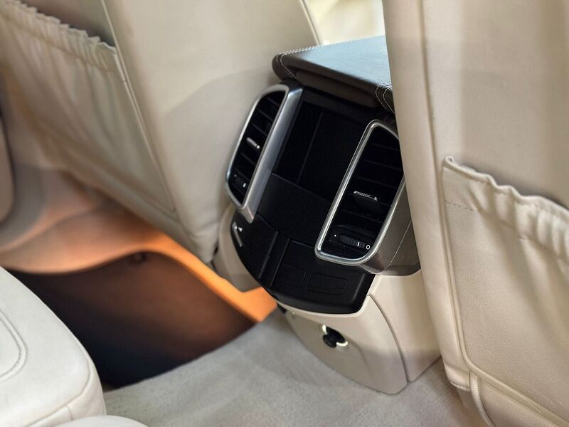 Used Porsche Cayenne 2010 for sale - 76274502: Photo 14