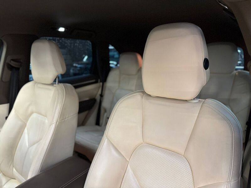 Used Porsche Cayenne 2010 for sale - 76274502: Photo 17
