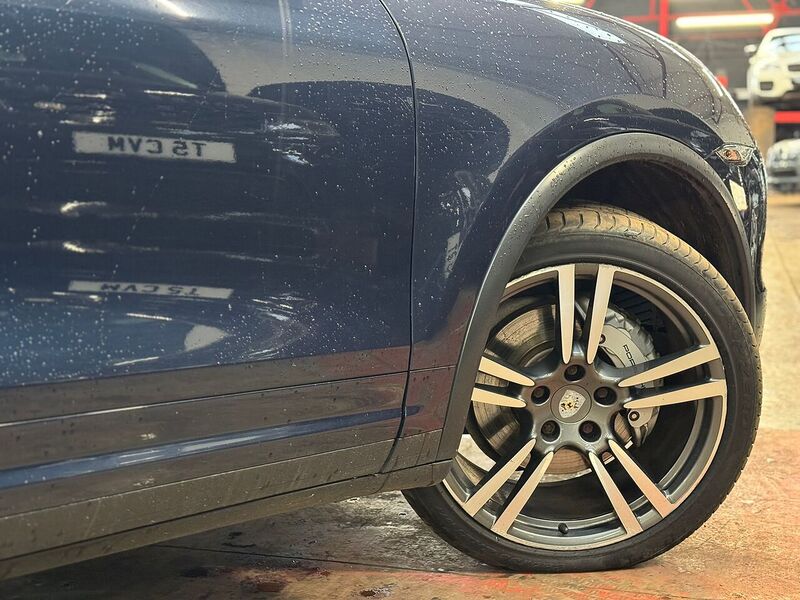 Used Porsche Cayenne 2010 for sale - 76274502: Photo 23