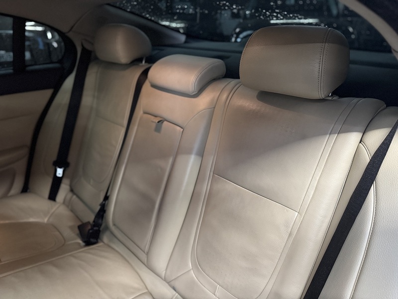 Used Jaguar XF 2012 for sale - 76510387: Photo 16