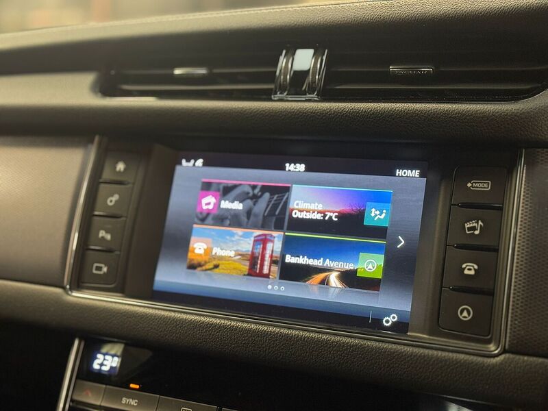 Used Jaguar XF 2017 for sale - 77629976: Photo 9