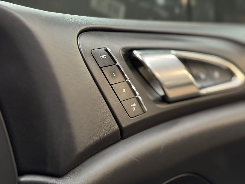 Used Porsche Cayenne 2013 for sale - 77508096: Photo 12