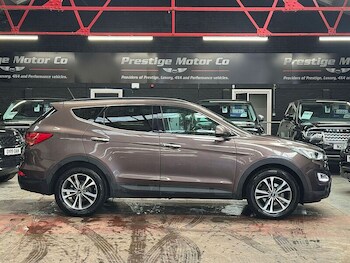 Used Hyundai Santa Fe 2015 for sale - 78714746: Photo