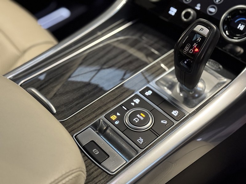 Used Land Rover Range Rover Sport 2018 for sale - 76274501: Photo 11