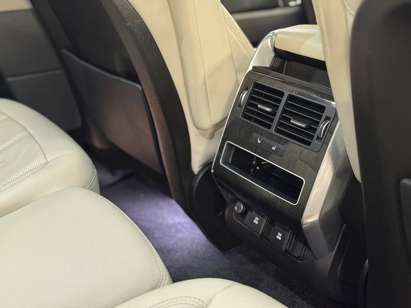 Used Land Rover Range Rover Sport 2018 for sale - 76274501: Photo 16