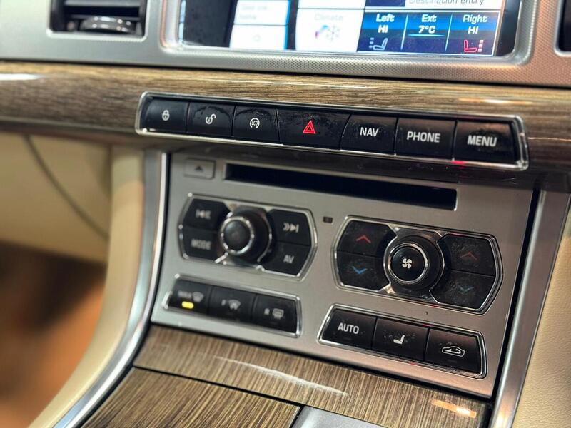 Used Jaguar XF 2014 for sale - 76591272: Photo 10