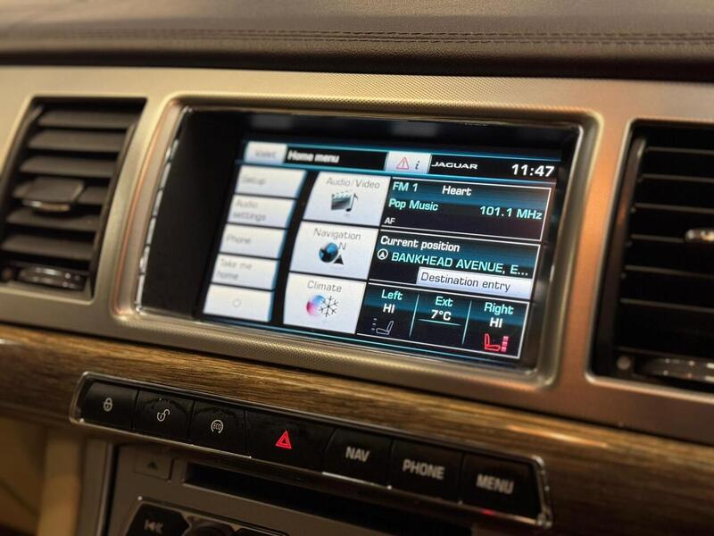 Used Jaguar XF 2014 for sale - 76591272: Photo 9