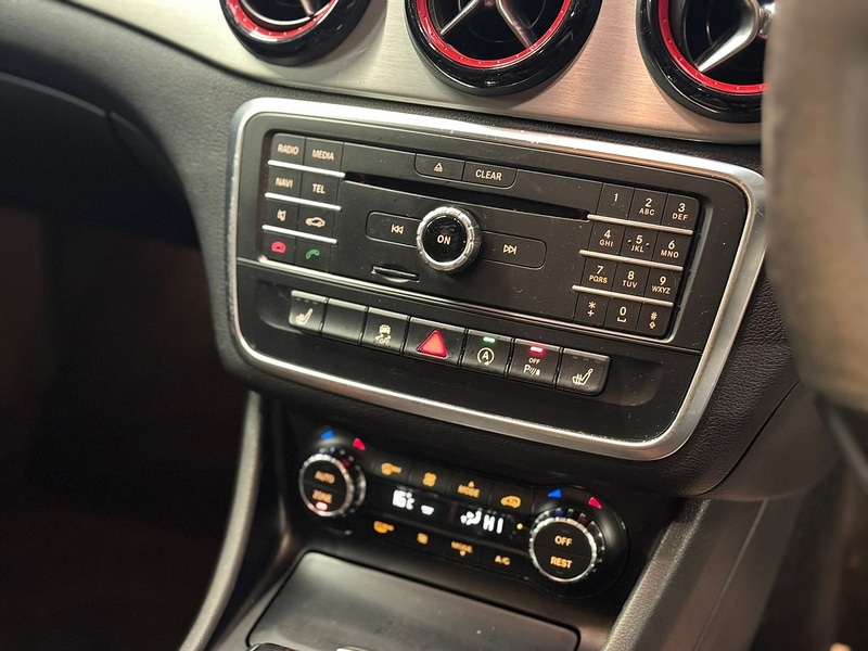 Used Mercedes-Benz CLA 2014 for sale - 76470647: Photo 10