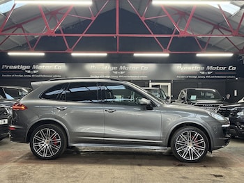 Used Porsche Cayenne 2015 for sale - 79434362: Photo