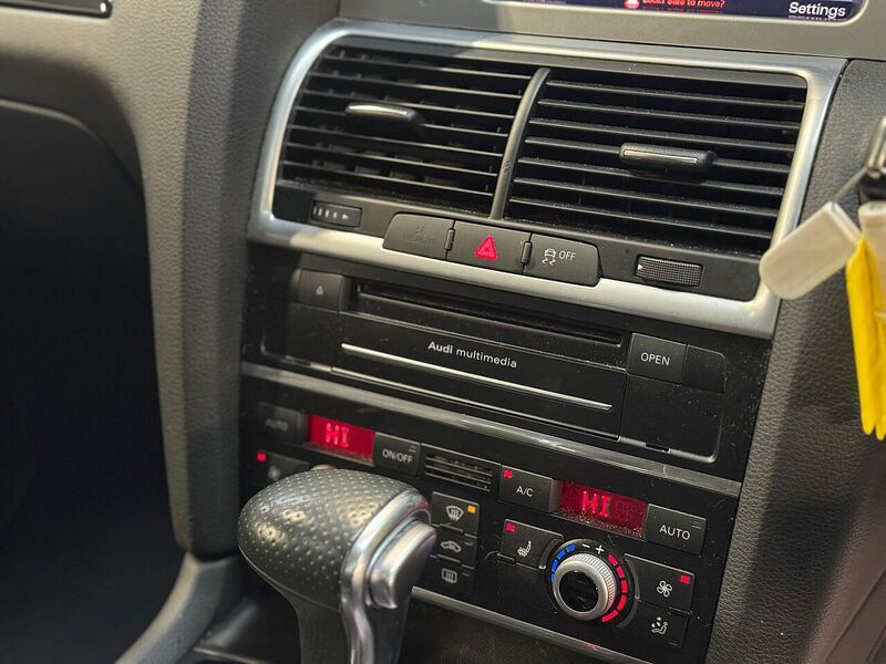 Used Audi Q7 2015 for sale - 77328753: Photo 10