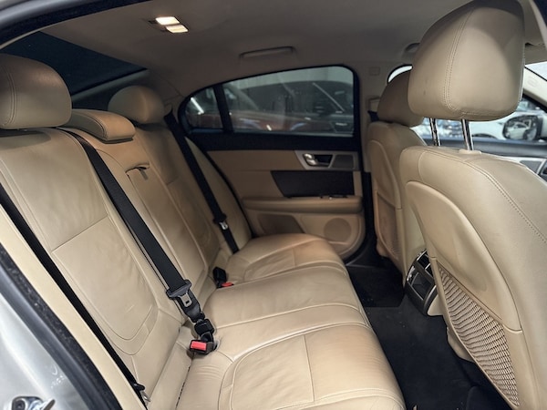 Used Jaguar XF 2012 for sale - 76320268: Photo 14