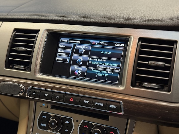 Used Jaguar XF 2012 for sale - 76320268: Photo 8
