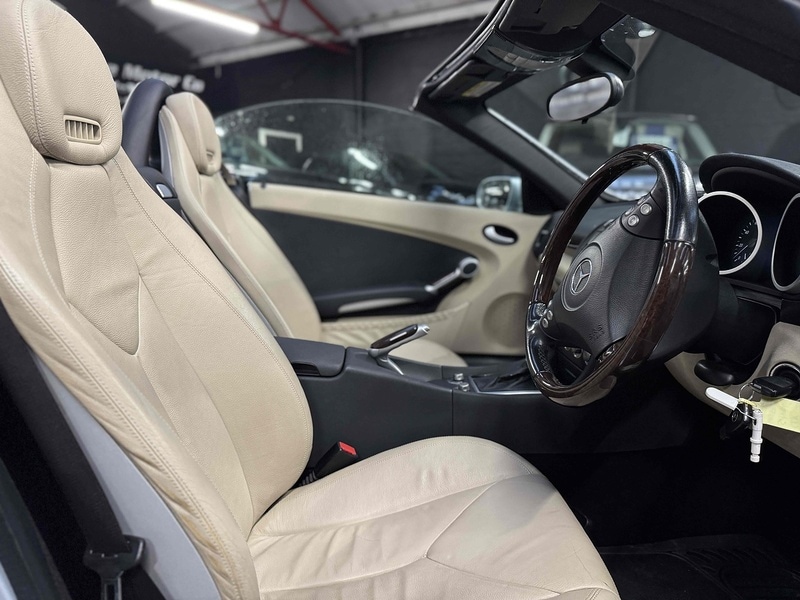 Used Mercedes-Benz SLK 2004 for sale - 76065043: Photo 11