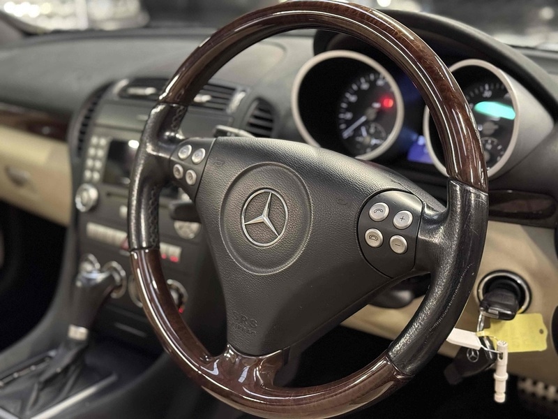 Used Mercedes-Benz SLK 2004 for sale - 76065043: Photo 9