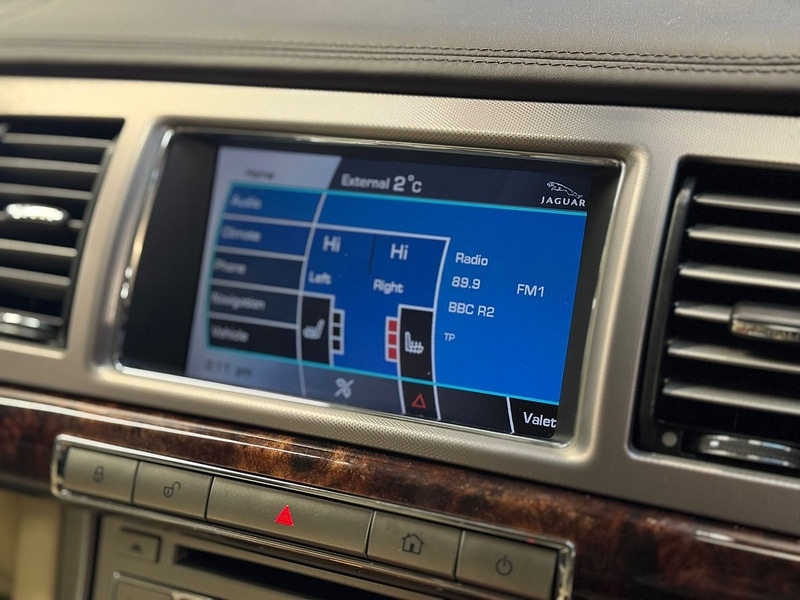 Used Jaguar XF 2010 for sale - 76855315: Photo 10