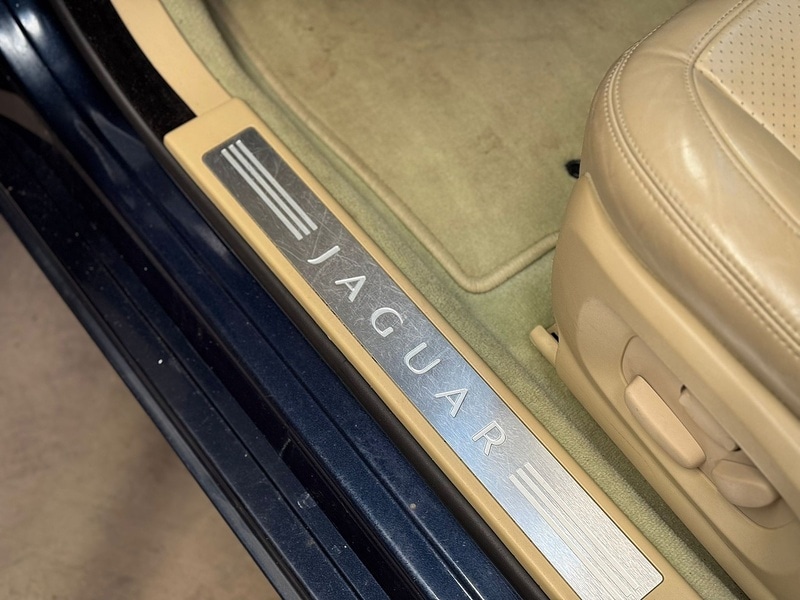 Used Jaguar XF 2010 for sale - 76855315: Photo 17