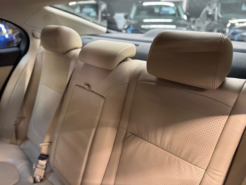 Used Jaguar XF 2010 for sale - 76855315: Photo 19