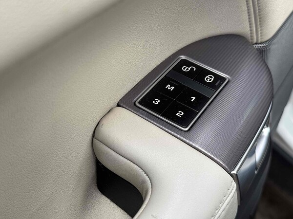 Used Land Rover Range Rover Sport 2014 for sale - 75603919: Photo 17