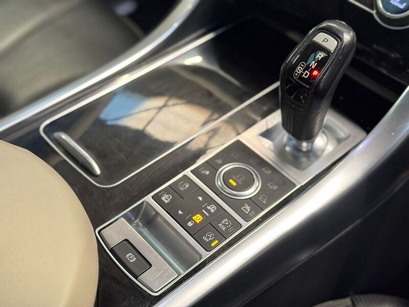 Used Land Rover Range Rover Sport 2016 for sale - 76320270: Photo 11