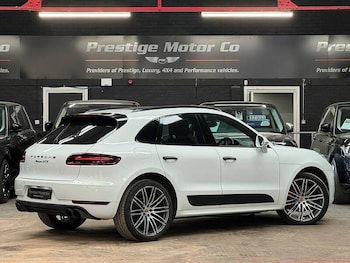 Used Porsche Macan 2017 for sale - 79490455: Photo