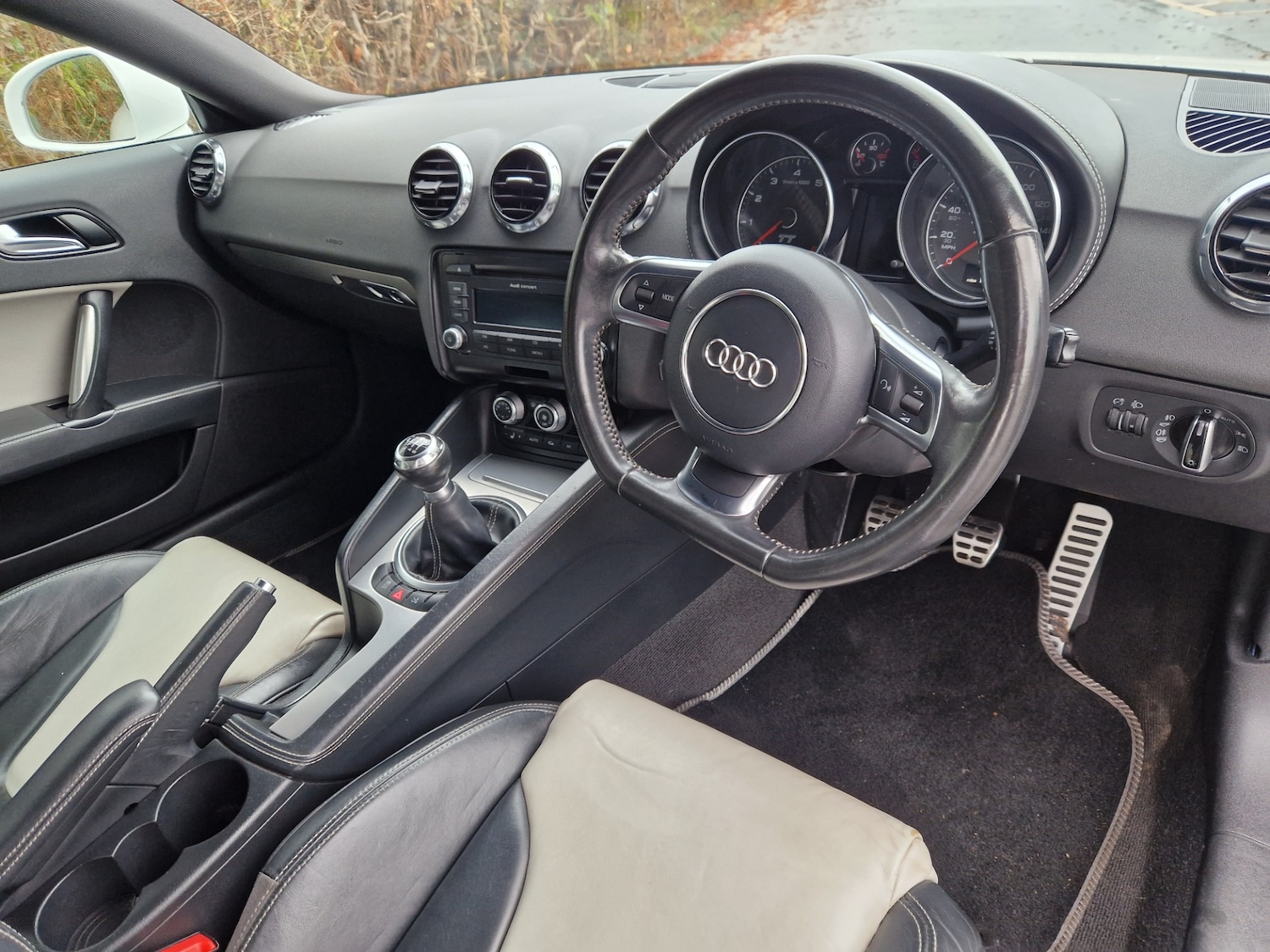 Used Audi TT 2011 for sale - 76450002: Photo 9