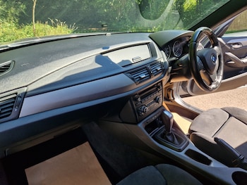 Used BMW X1 2011 for sale - 75178475: Photo